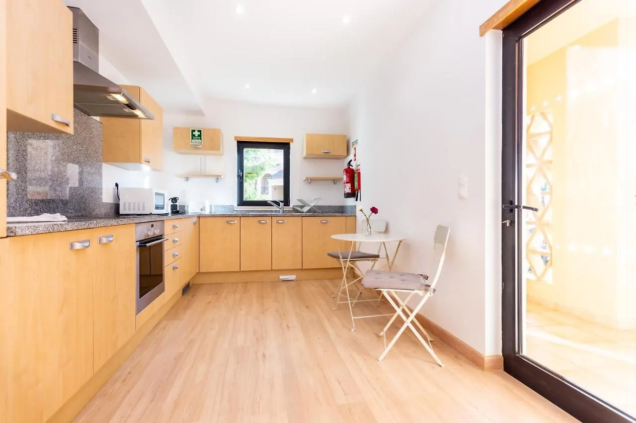 Seaview Apartment - Estrela Da Luz****