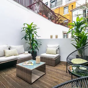 https://alfama-view.hotels-lisbon-portugal.com